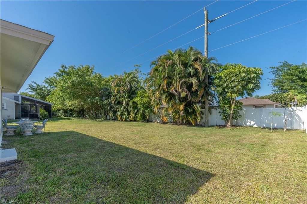 2237 Kings Lake BLVD