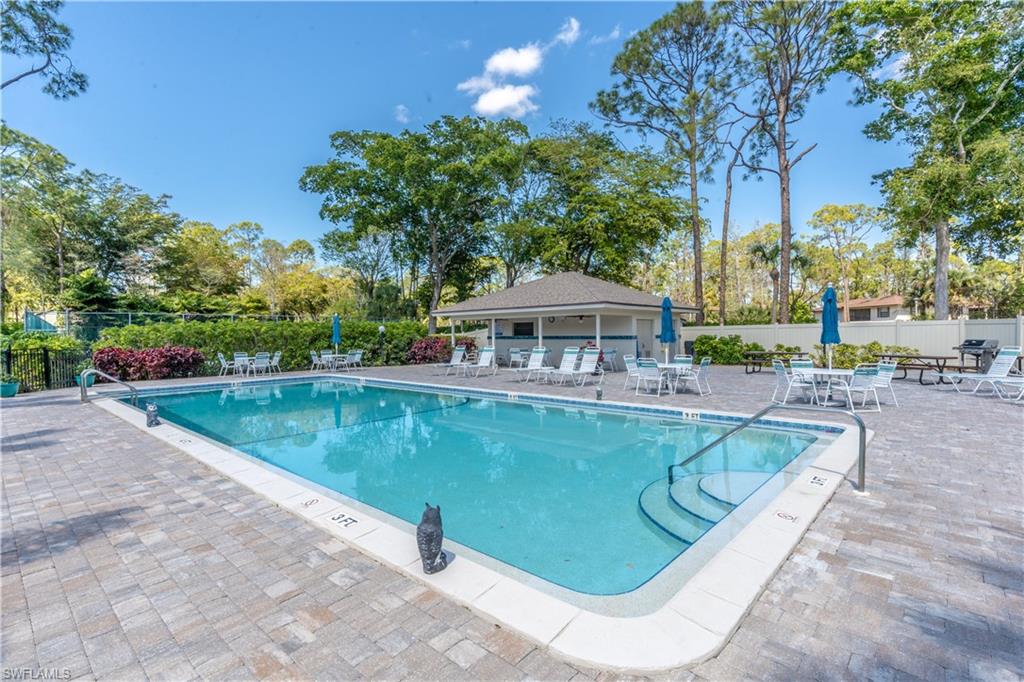 2237 Kings Lake BLVD