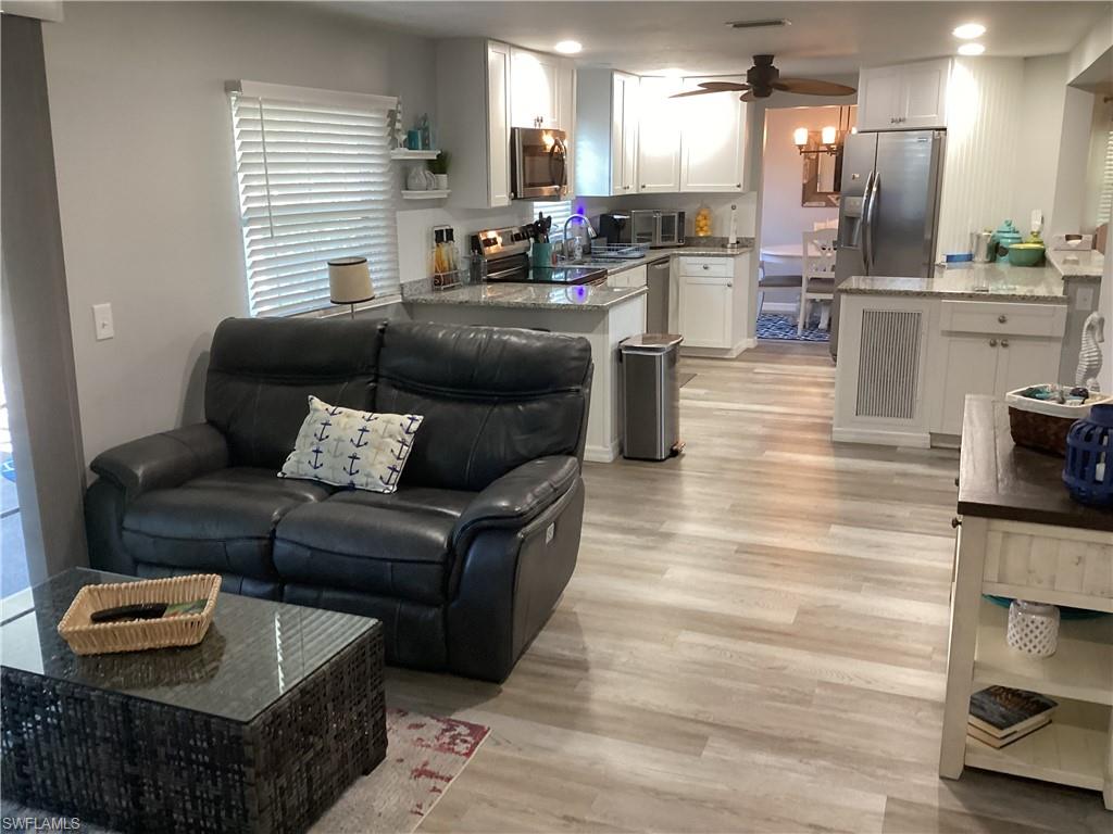 4 Chateau WAY