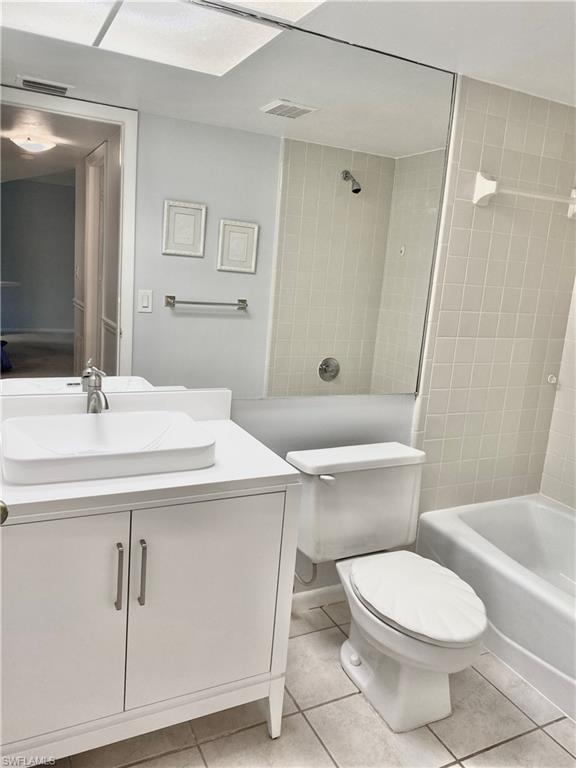 4955 Pepper CIR # 204 Unit: B-204