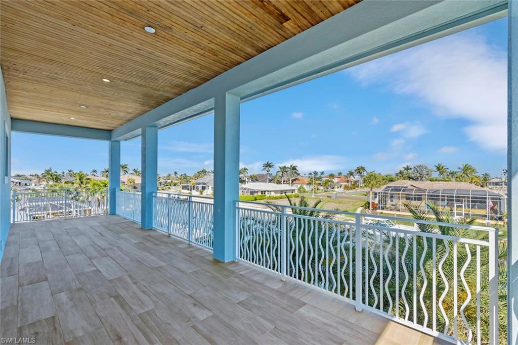 31 Manor TER