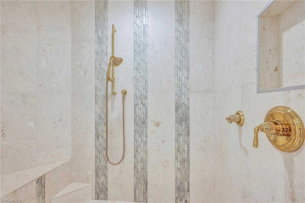 455 Cove Tower DR # 303