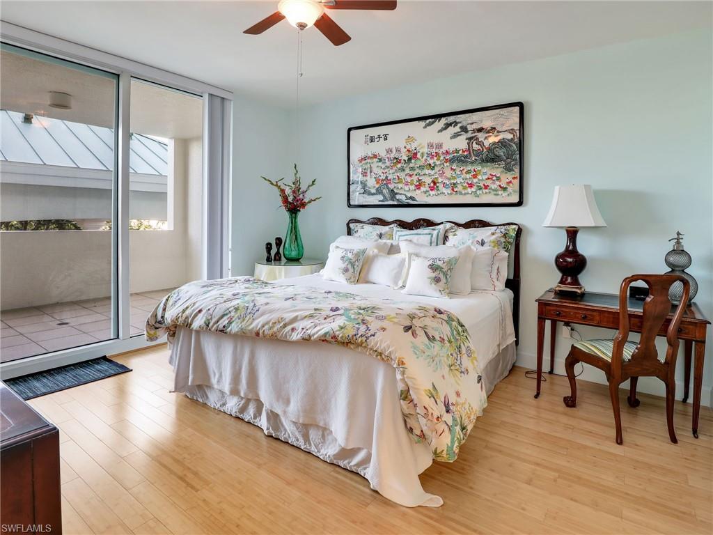 455 Cove Tower DR # 303