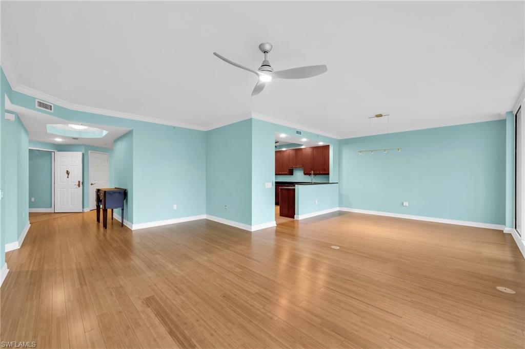 455 Cove Tower DR # 303