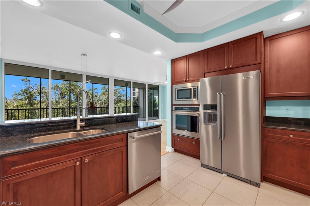 455 Cove Tower DR # 303