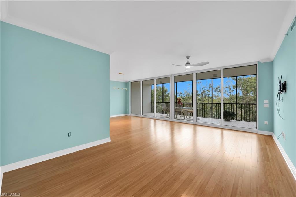 455 Cove Tower DR # 303
