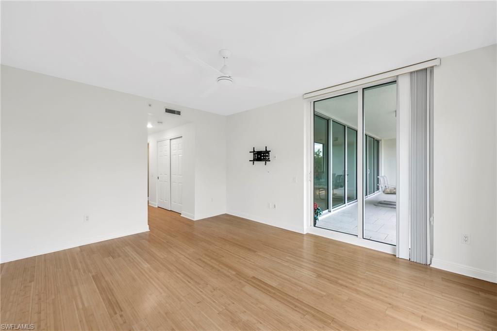 455 Cove Tower DR # 303