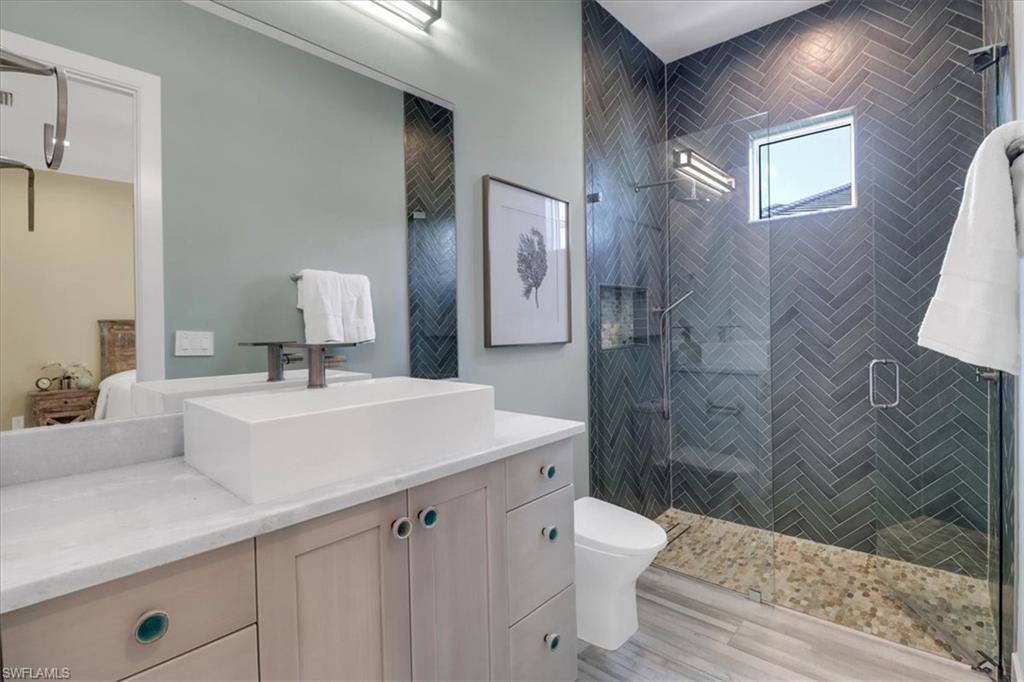 3721 Sapphire Cove CIR