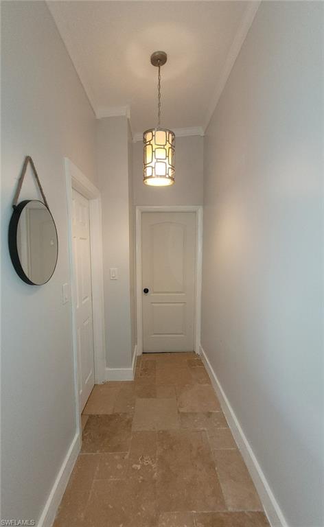 9 Pelican ST W
