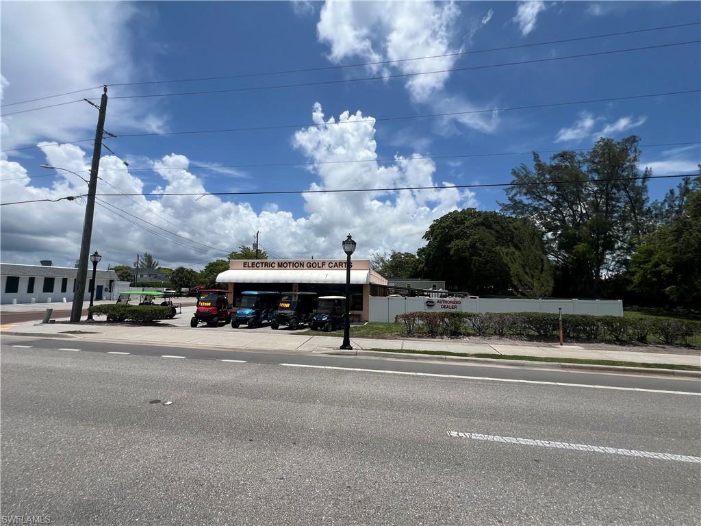 3945 Bayshore DR