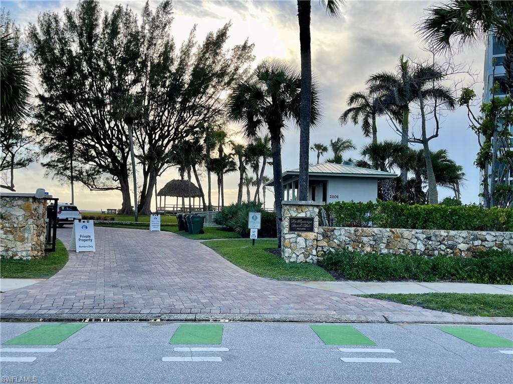 1900 Alamanda DR # 204