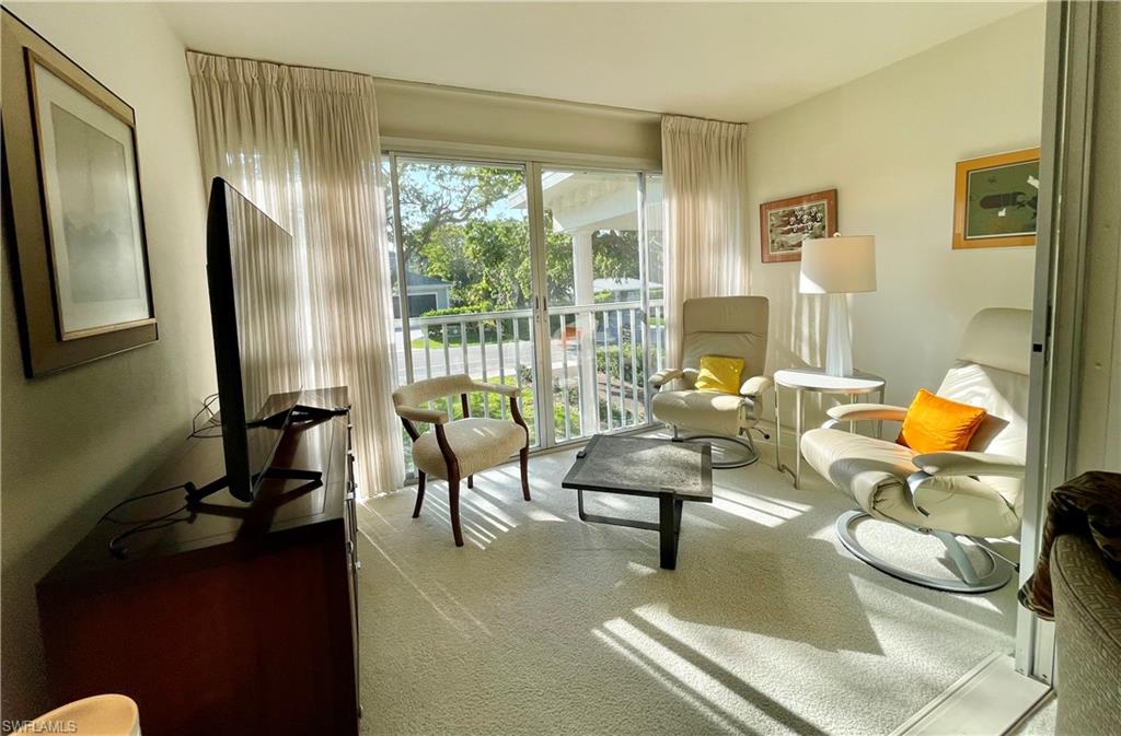 1900 Alamanda DR # 204