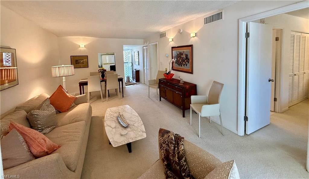 1900 Alamanda DR # 204