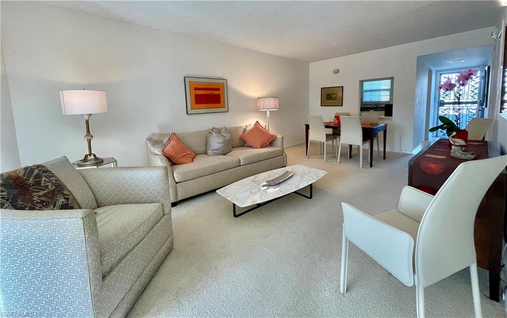 1900 Alamanda DR # 204