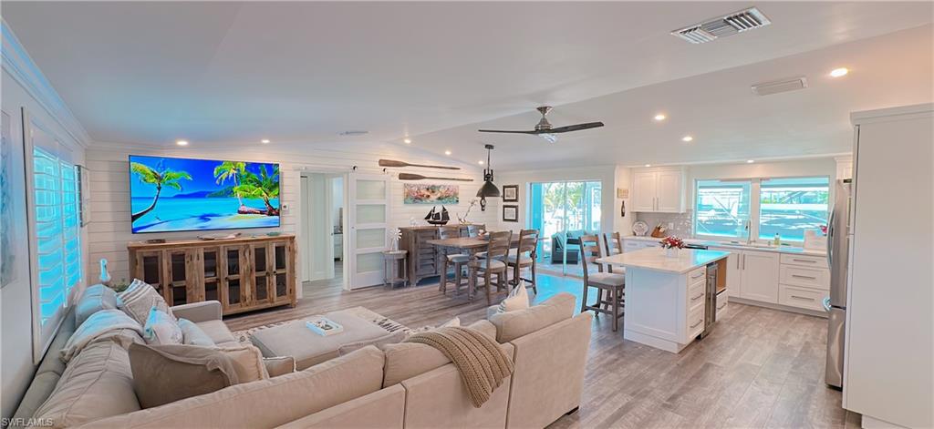 11 Palmview BLVD