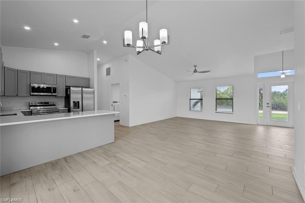 6109 Hutton CT