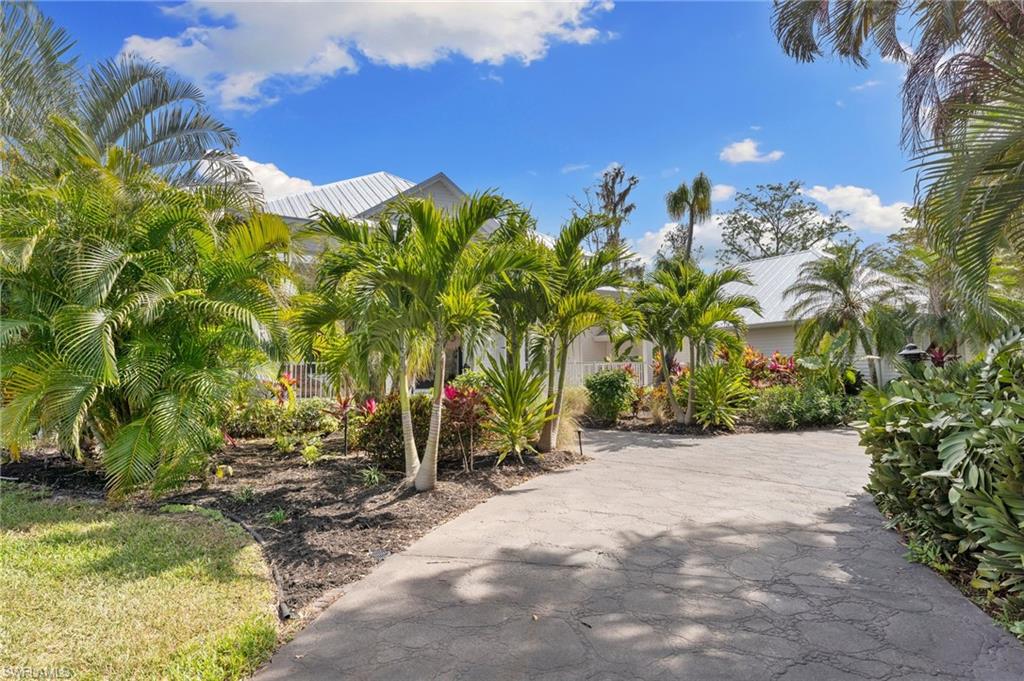13711 Hickory Run LN