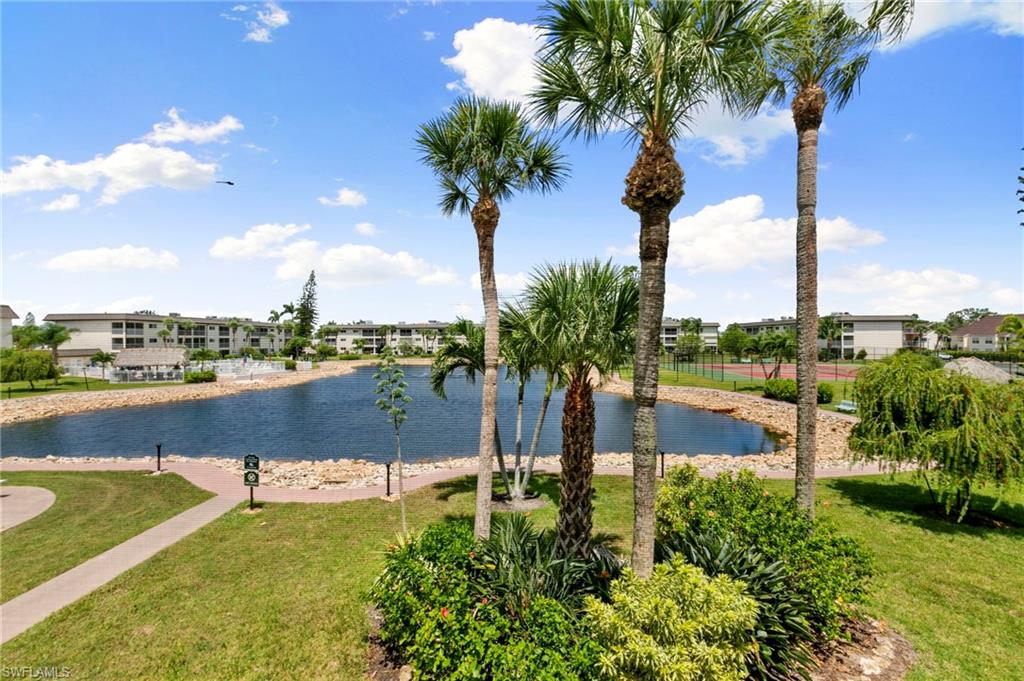 1004 Manatee RD # H201