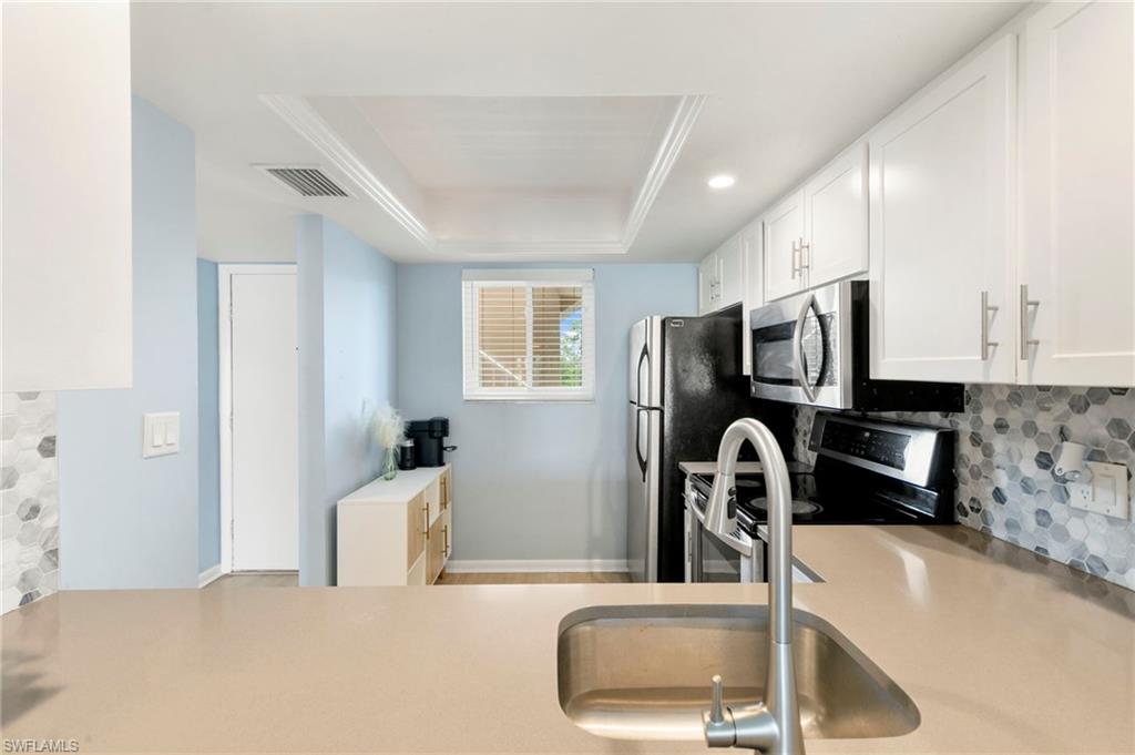 1004 Manatee RD # H201