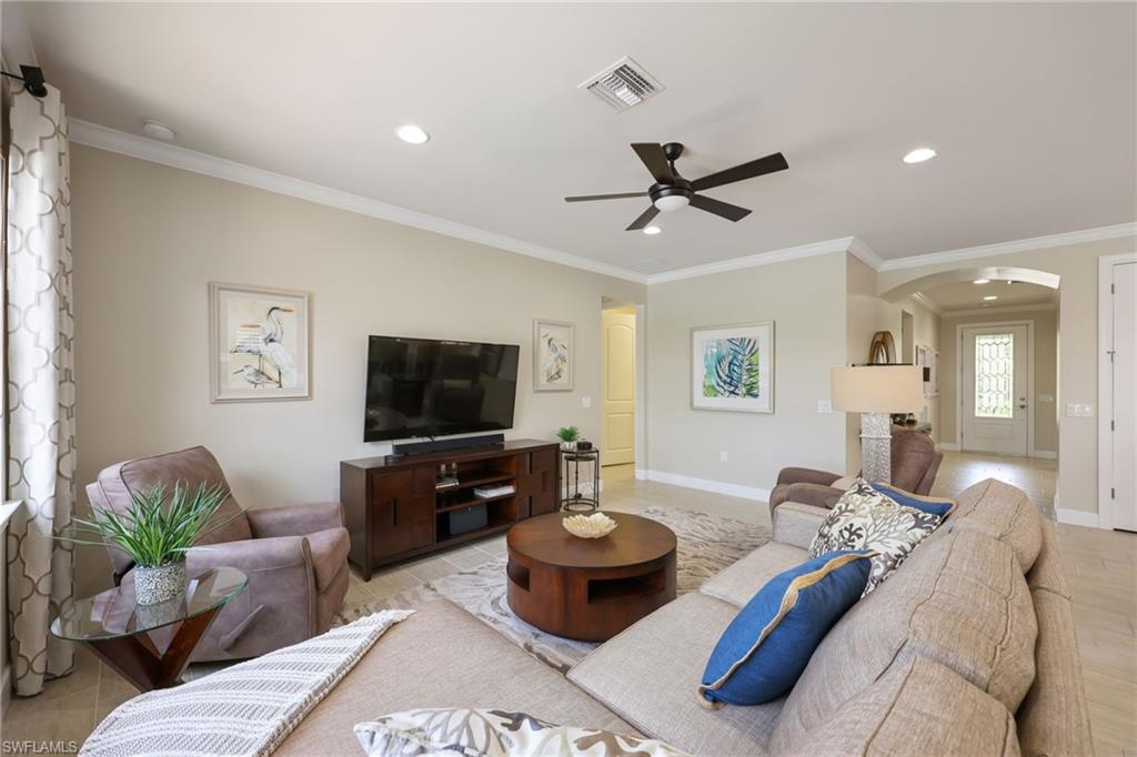 7128 Lily WAY