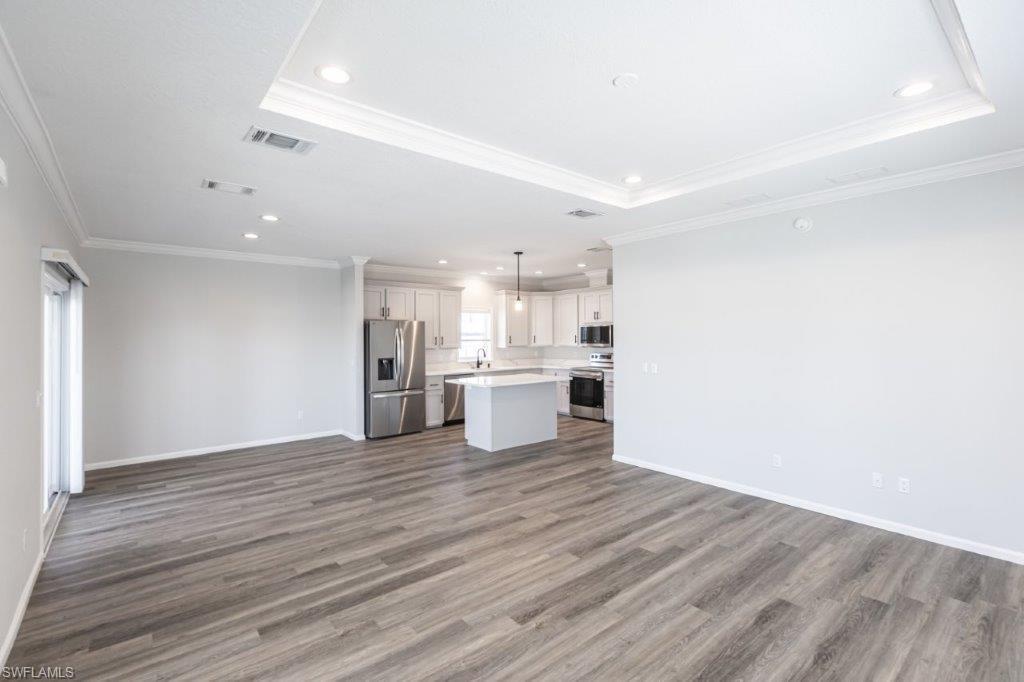 11300 Cypress LN