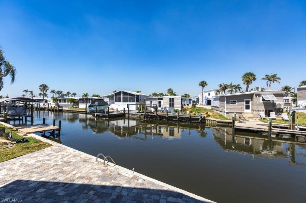 11300 Cypress LN