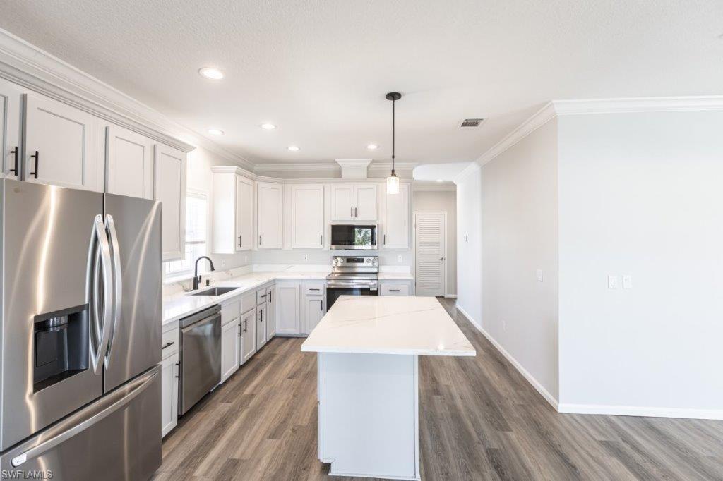 11300 Cypress LN