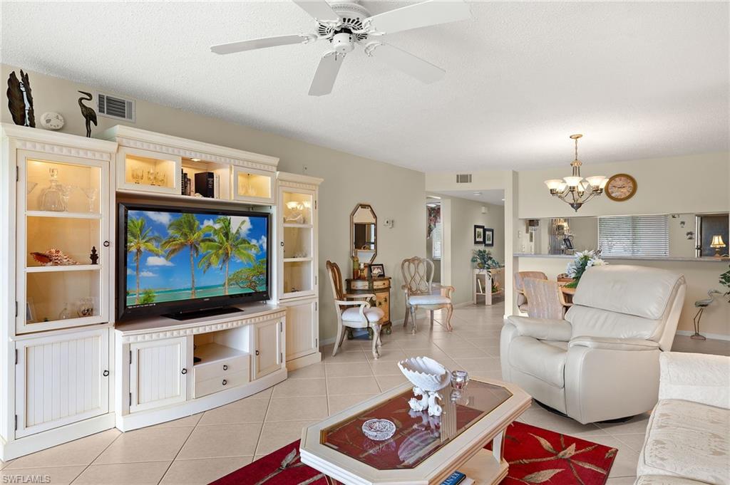 7065 Dennis CIR # F203