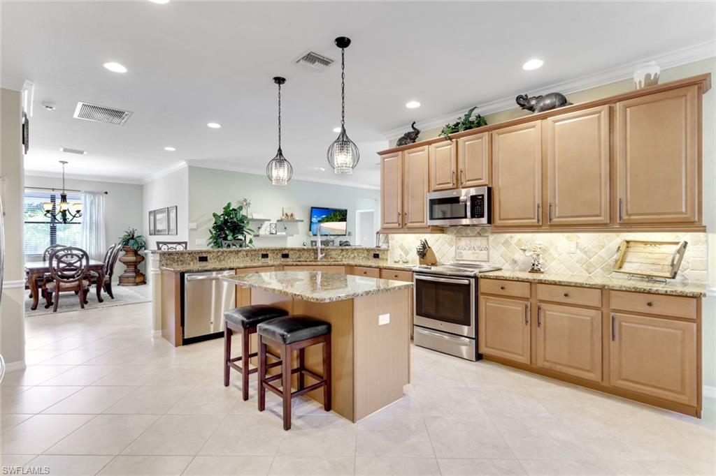 3917 Sapphire WAY