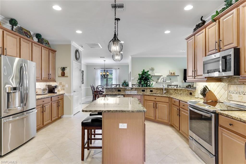 3917 Sapphire WAY