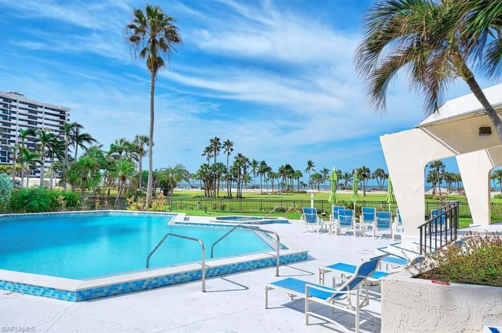 4031 Gulf Shore BLVD N # 8E