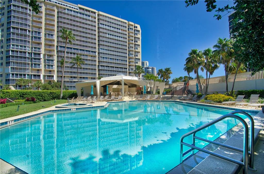 4031 Gulf Shore BLVD N # 8E