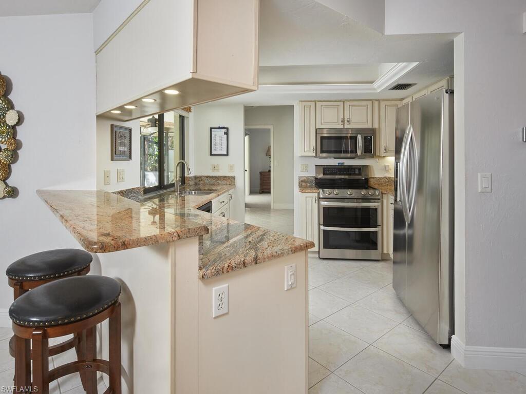213 Bay Meadows DR
