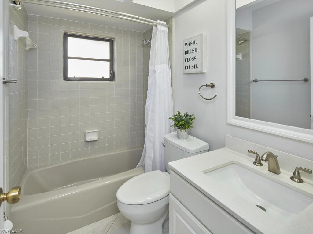 213 Bay Meadows DR