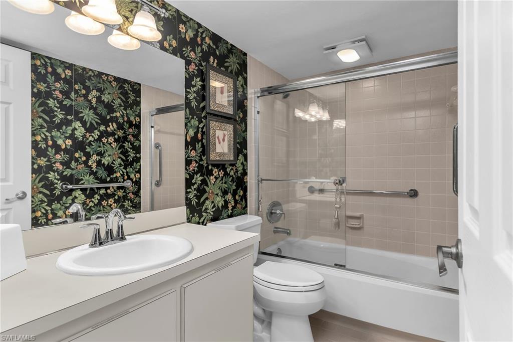 320 Seaview CT # 1201