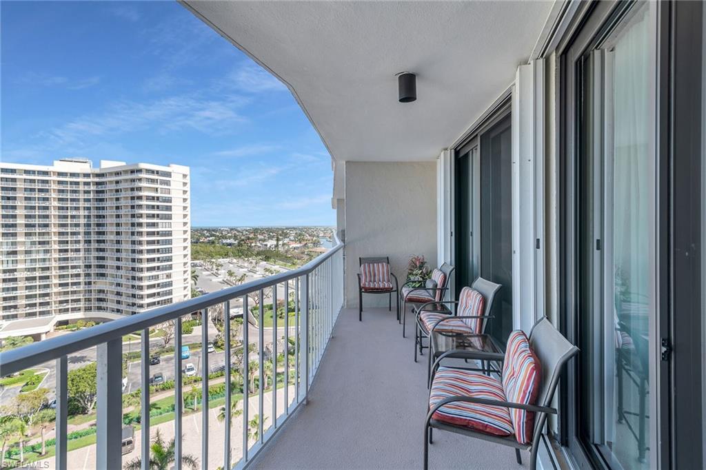 320 Seaview CT # 1201