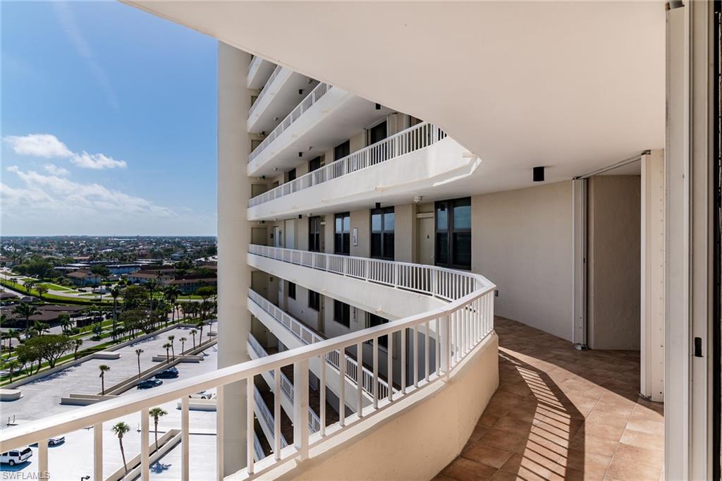 320 Seaview CT # 1201