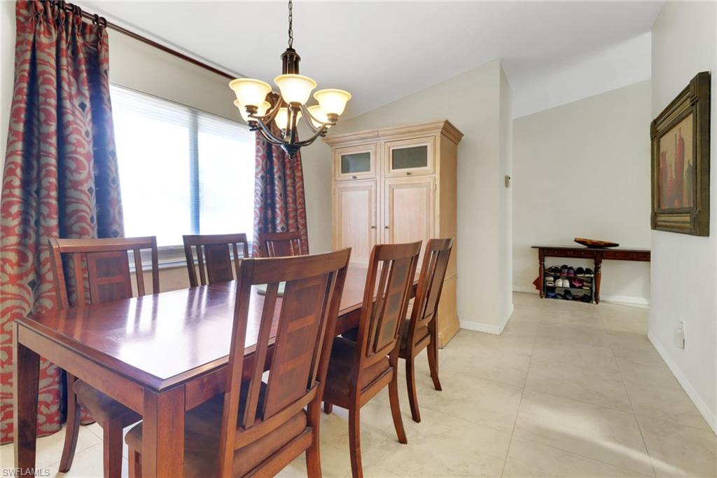 3207 Horse Carriage WAY # 406