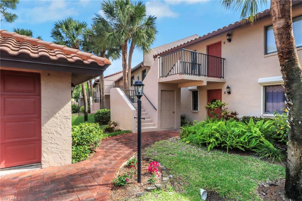3207 Horse Carriage WAY # 406