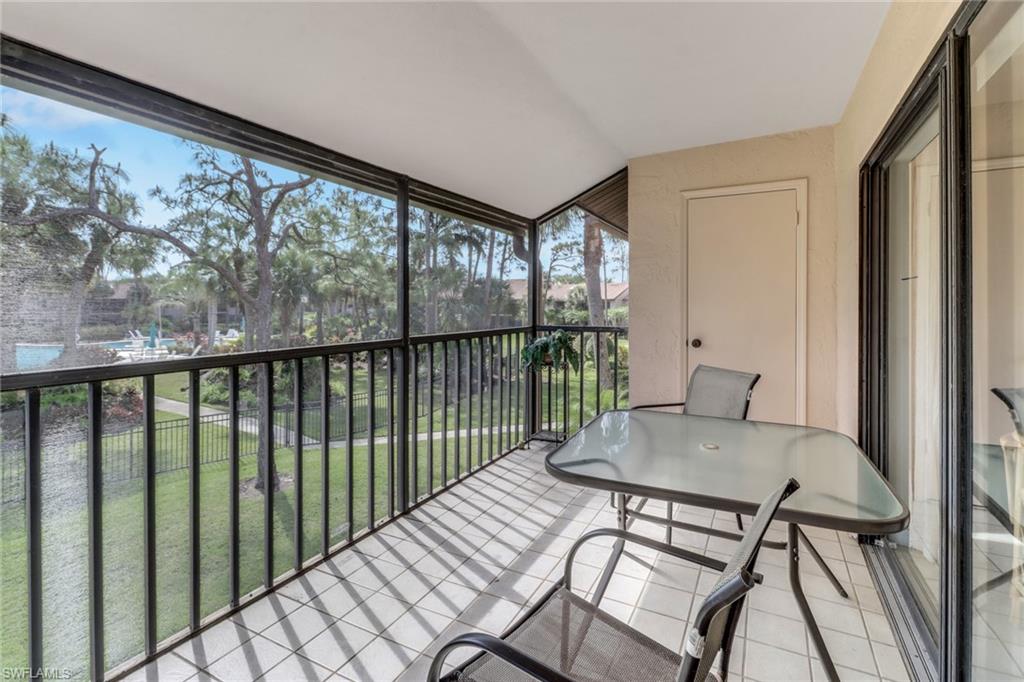 3207 Horse Carriage WAY # 406