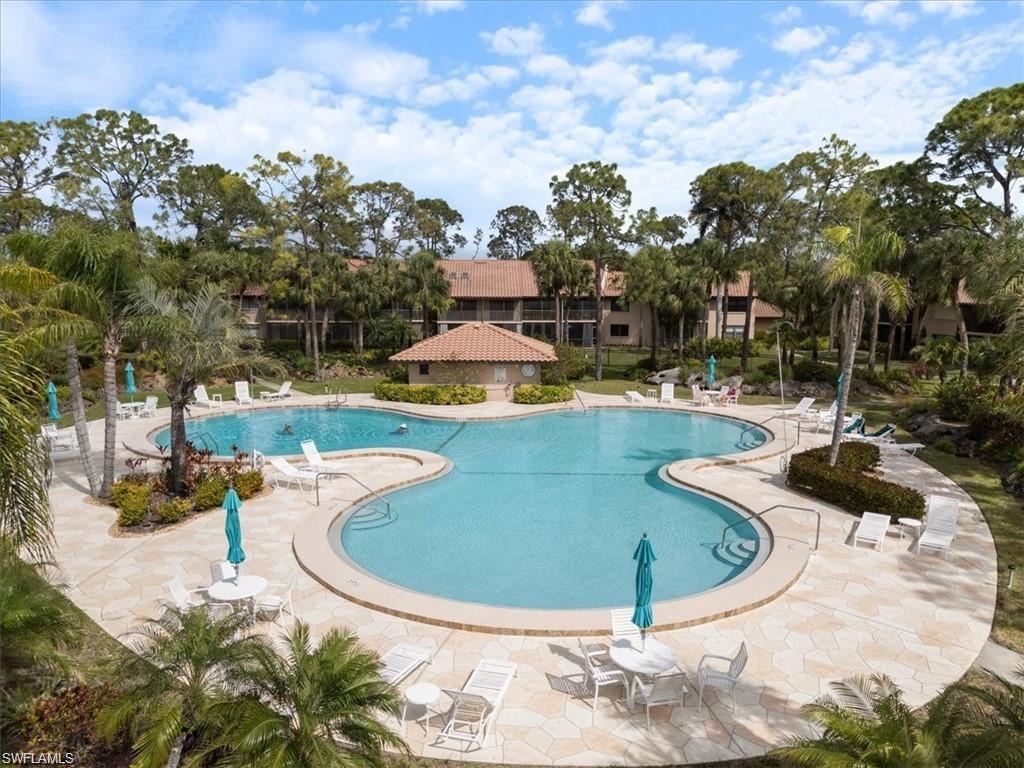 3207 Horse Carriage WAY # 406
