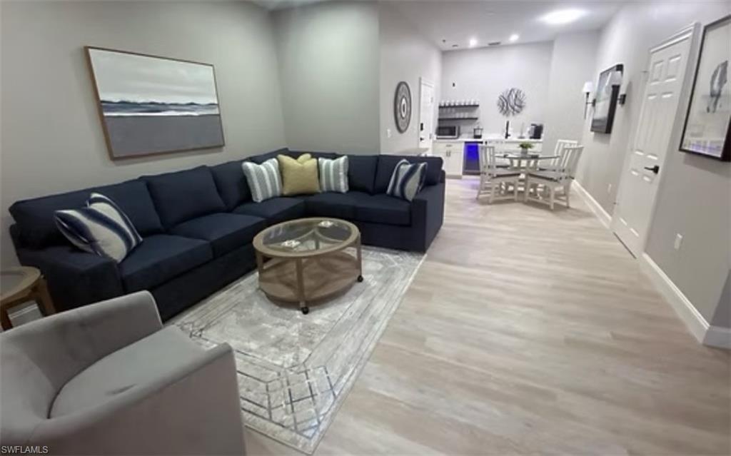 4031 Gulf Shore BLVD N # 3E