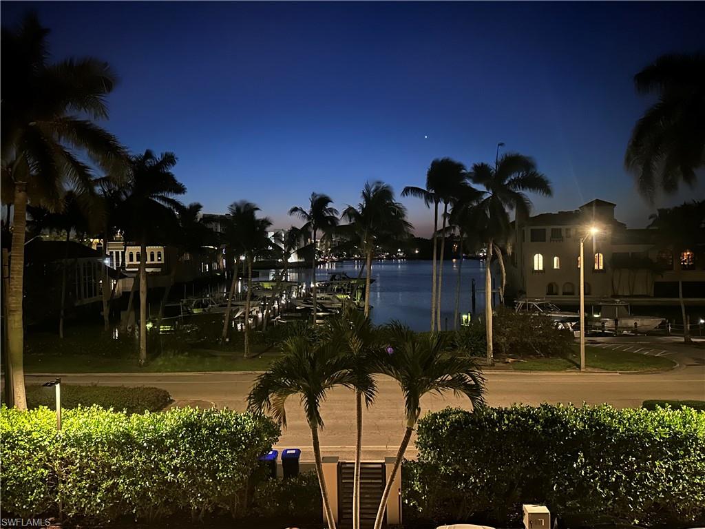 4031 Gulf Shore BLVD N # 3E