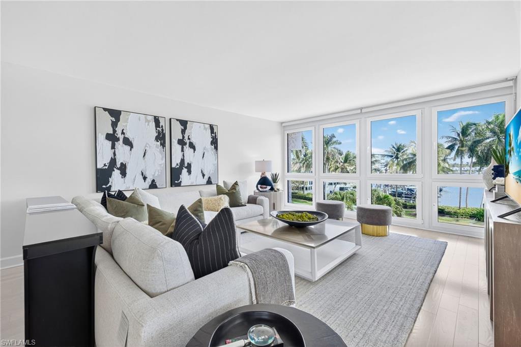 4031 Gulf Shore BLVD N # 3E