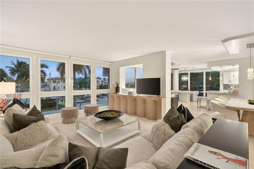 4031 Gulf Shore BLVD N # 3E