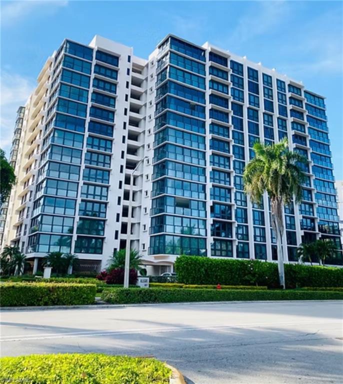 4031 Gulf Shore BLVD N # 3E