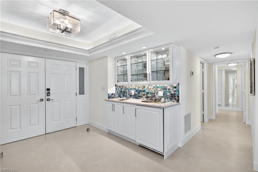 4031 Gulf Shore BLVD N # 3E