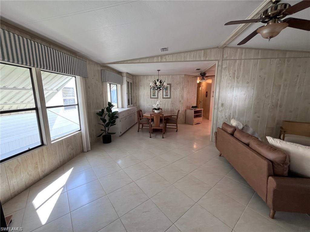 18 Aquamarine AVE # 18Q