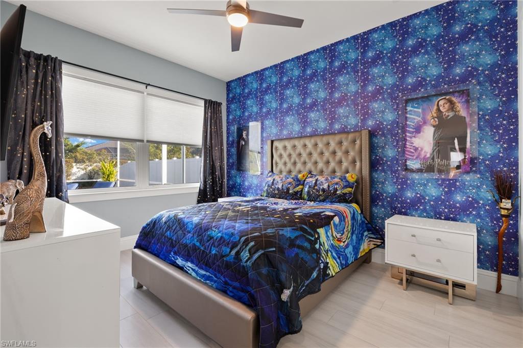 17 Willoughby DR