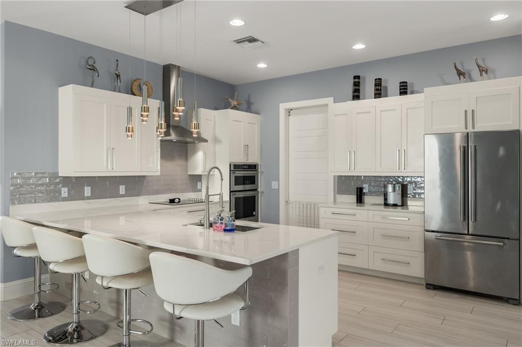 17 Willoughby DR
